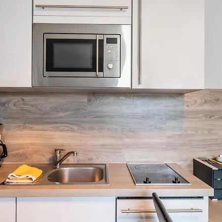 Apartment Für 6 Personen 57 M² *